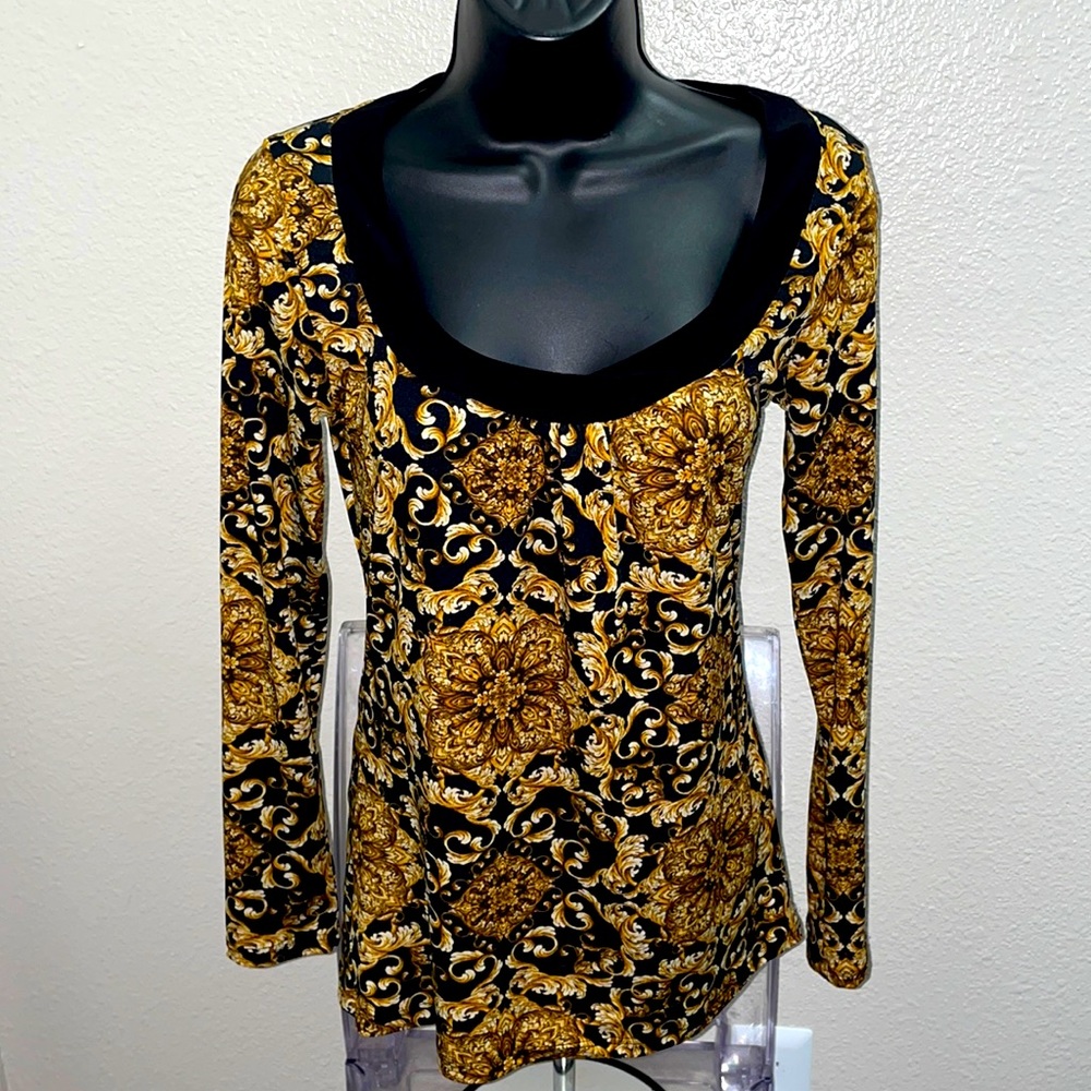 Avital lons sleeve shirt small